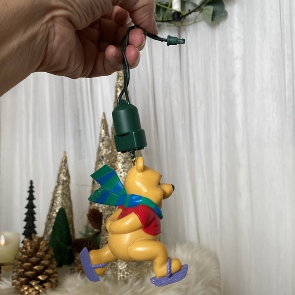 Vtg 1989 Alderbrook noma Pooh skating rotation ornament - Picture 9 of 12